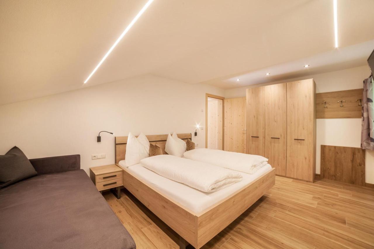 Innergasserhof Ferienwohnung Enzian サン・マルティーノ エクステリア 写真